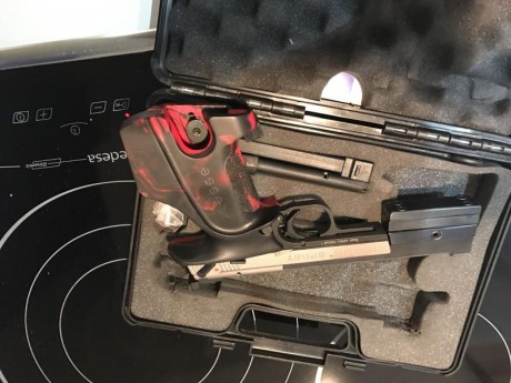 Muy buen estado, poco uso. Con su contrapeso original (no pesa nada), un contrapeso de 100 gramos y otro 30