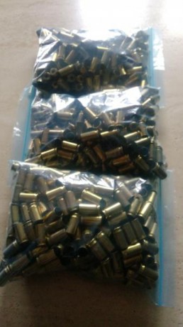 Muy buenas, vendo tres lotes de 300 vainas del 45 ACP, limpias y desempistonadas con un solo disparo por 01
