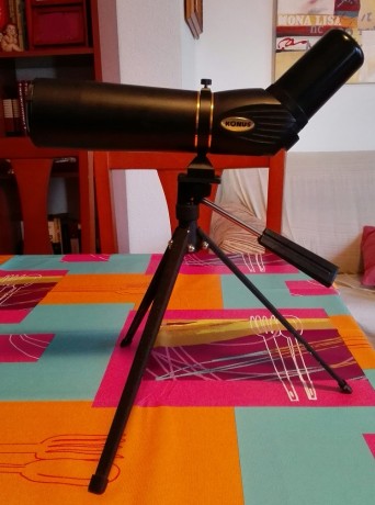 Vendo visor marca Konus 12-36x50, muy buen estado. Incluída funda, trípode y tapas protectoras.
Se encuentra 01