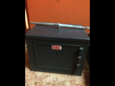 Se vende armero Grado 3 modelo Elite 12 para 3 armas cortas
12 litros de capacidad con toda la documentación 50