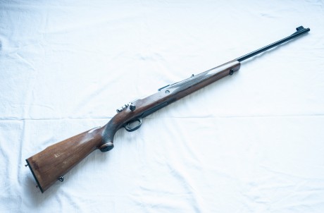 vendo rifle Santa Barbara de lujo, cal. 7 x 57 en buen estado 
algunos proyectiles entran en el blanco 00