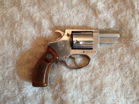 VENDO REVOLVER ASTRA 38, de dos pulgada, color plata, nuevo,  IMG-20160422-WA0000.jpg  apenas ha tenido 00