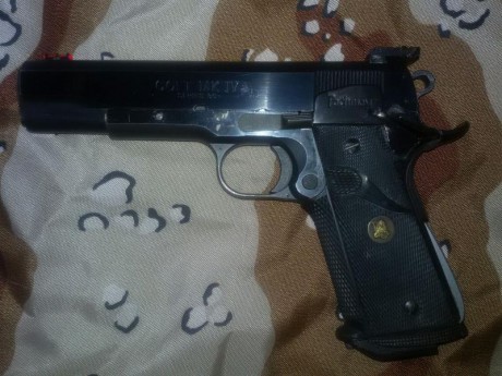 Un amigo me a pedido que ponga a la venta su Colt MK IV series 80 , el estado del arma es el que se aprecia 01
