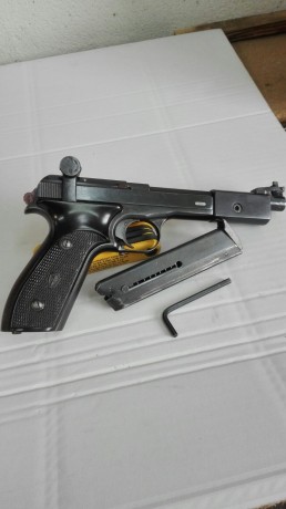 Un compañero del club vende esta Vostok .22 LR en muy buen estado de conservacion , esta completa , incluso 00