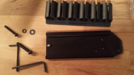 Vendo canana táctica para mossberg 550 o 590... de 6 cartuchos y es extraible ..... viene con tornilleria 02