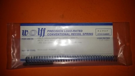 Bueno despues de haber vendido las armas de nuestro compañero fallecido... siguen saliendo cosas por los 70