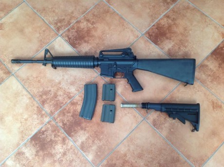 Vendo sabre xr15 modelo M5 con 2 culatas, una fija y otra retráctil, 2 cargadores de 5 y uno de 30.

Gatillo 02
