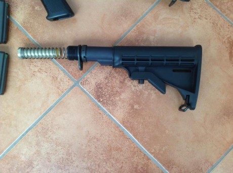 Vendo sabre xr15 modelo M5 con 2 culatas, una fija y otra retráctil, 2 cargadores de 5 y uno de 30.

Gatillo 01