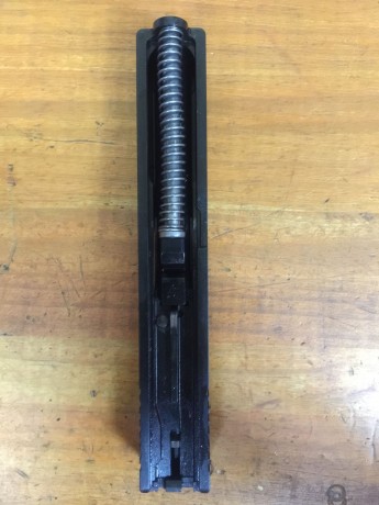 Vendo pistola Glock modelo 21 del calibre .45 ACP en estado inmejorable.Muy precisa y fiable. Es en tamaño 00