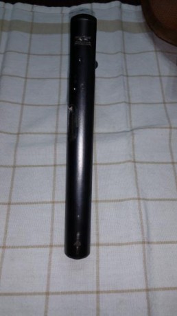 vendo   pistola. funda y portes 1300 €  calibre 9 milímetros en tiro libro de coleccionista envio incluido 110