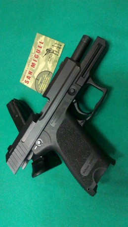 Vendo HK usp compact del calibre 9 mm con 3 cargadores uno de ellos con +2 esta impecable. 400€ Rebajada 01
