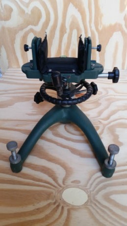 Estupenda torreta vendo por cambio modalidad, regulable en altura y deriva, utilizada en BR50 con buenos 00