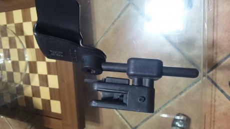 Vendo funda de IPSC de la marca HS, modelo CW5, válido para las pistolas tipo 1911, sólo usada un par 00