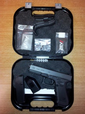 Vendo Glock 17 de 4 generación en perfecto estado, mejor que nueva, el arma no ha disparado ni tres cajas 00