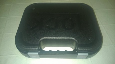 Buenos Días,
Vendo Maletín Nuevo Original GLOCK a Estrenar. El mismo que traen de fábrica todas las Pistolas 01