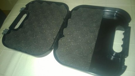 Buenos Días,
Vendo Maletín Nuevo Original GLOCK a Estrenar. El mismo que traen de fábrica todas las Pistolas 00