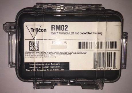 Se vende este magnifico visor de punto rojo TRIJICON RMR, modelo 02, con punto de 8 MOA.
Es un visor ultracompacto, 10