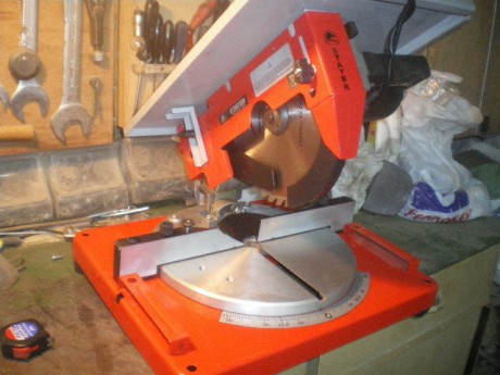 Vendo esta Ingletadora de segundamano marca Stayer para trabajos en madera, esta como nueva, se puede 01