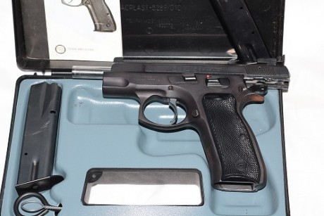 Vendo pistola CZ, comprada hace un año a ARMINSE, está puesta a punto para competición.
Perfecto estado, 01