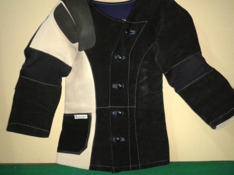 CHAQUETA TIRO OLIMPICO GEHMANN MOD. 404. Talla 48. En muy buen estado, casi nueva.
85€. 01