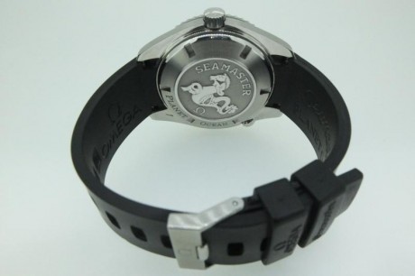 Pues eso, que vendo este OMEGA PROFESIONAL SEAMASTER PLANET OCEAN  Ref. 2908.50.91.
Es la versión de 45,5mm, 30