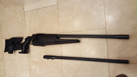 Un amigo me ha pedido que le ponga a la venta un Blaser R93 LRS2 de cal.308win con otro cañon adicional 01