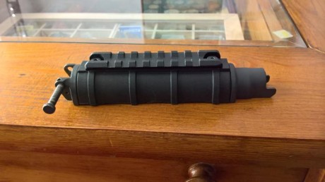 Se vende montura para visor scout.
Totalmente nueva. Se monta sustituyendo la parte superior del guardamanos 02