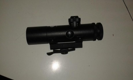 vendo visor original  marcaje COLT  con monturas para fusil M 16 , fabricado específicamente por la casa 01