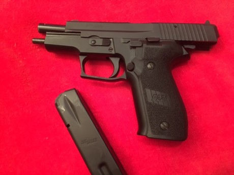 Saludos a la buena gente del foro. Pues eso vendo mi SIG SAUER P 226 DEL 9 MM PARA.
La he comprado hace 00