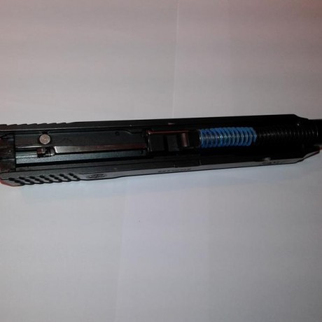 Vendo S&W MP9, con aproximadamente 150 tiros, por 350 €, con los portes incluidos a península. Si 11