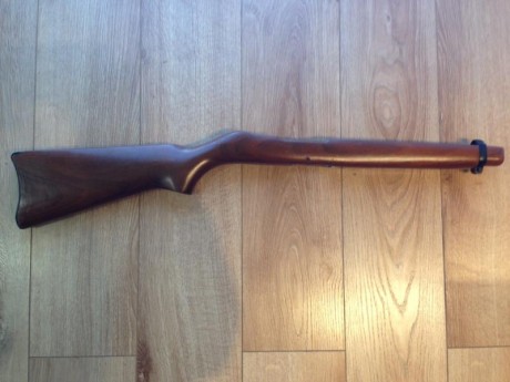 Vendo culata de madera original para carabina ruger 10/22

30.-€ portes incluidos 01