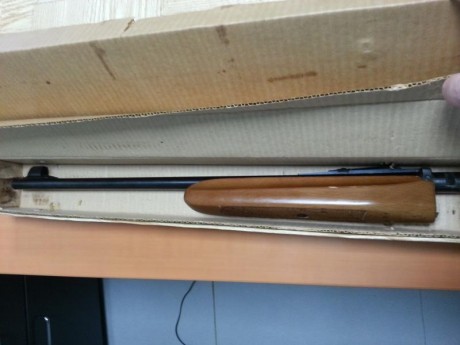 Hola, vendo carabina Franchi desmontable de un amigo. Lleva guardada en su caja muchos años. Esta nueva, 01