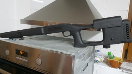 Vendo esta culata, nueva practicamente, que tenía montada en un Remington 700 SPS Varmint, supongo que 02