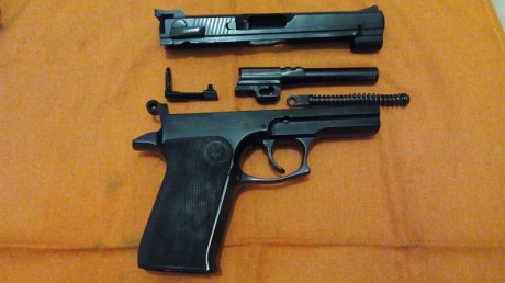 Vendo mi pistola STAR 30M, calibre 9 mm Parabelum, con un plus de un alza micrométrica LPA (propia para 11