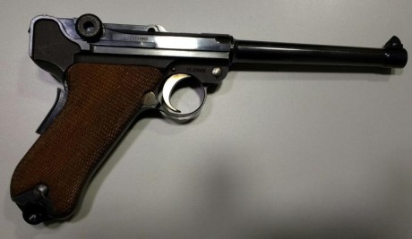 Se vende Luger Mauser P-08 New Model, calbre 9 parabellum.
Creo que es el modelo de Marina, tiene un cargador, 00