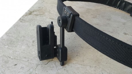 El Kit consiste en:
- Cinturón HS de 125cm con Velcro: 37€ PVP
 Funda y portacargadores.JPG 
- Funda HS: 02