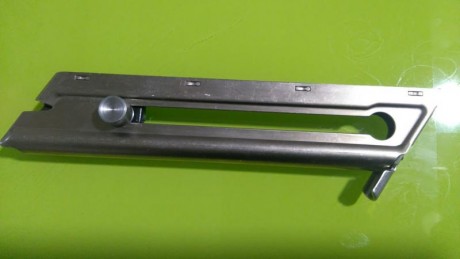 Hola:  Me he encontrado en un cajon un cargador de la Parnidi HP32 y otro de una Colt Target 22. Como 01