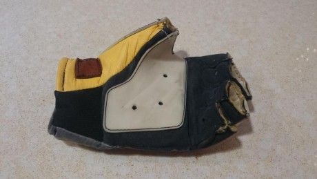   V E N D I D O  

Vendo guante de la marca "Kurt Thune", talla "S", usado, pero en 01