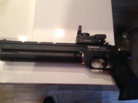 hola compañeros , comentaros que tengo un problema con una pistola ónix, en general estoy muy contento, 00