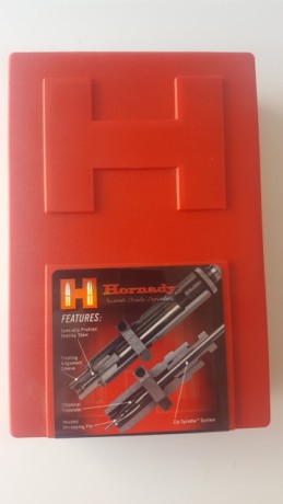   Vendo estos fantásticos die Hornady para recargar los calibres 38 WADCUTER,38SPECIAL,357MAGNUM.
Su estado 01