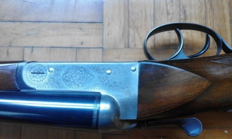 Escopeta Erbi, calibre 12/70, cañones de 71 ctms., chokes  * y ***, muy buen estado general, perfecta 111