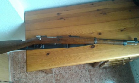 Hola en principio desearos a todos un feliz año 2017.-
     Luego ofreceros la venta de un precioso mosqueton 02