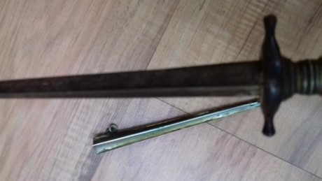 Feliz año a todos. Cuelgo aquí las fotos de 8 armas blancas de un familiar para vender. 
VENDIDO 62