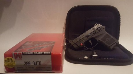 Se vende pistola Smith & Wesson Bodyguard .380 (9 corto) con laser Crimson Trace.

Guiada en licencia 00