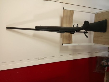 Hola amigos,  vendo rifle mossberg-atr 100, calibre 308w. El arma tendrá  unos 4 años. 400 disparos. Zona 01