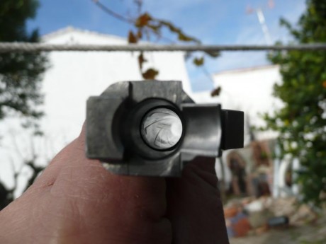 Un amigo me encarga que venda esta SIG SAUER P226 S, está casi perfecta, quitando algúna pequeña rayita. 11