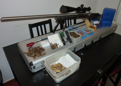 Pues eso buscó rifle para tiro tipo remington 700 sps varmit,tikka varmit..cz 550 varmit..etc,etc..escucho 82