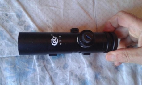 vendo visor original  marcaje COLT  con monturas para fusil M 16 , fabricado específicamente por la casa 00