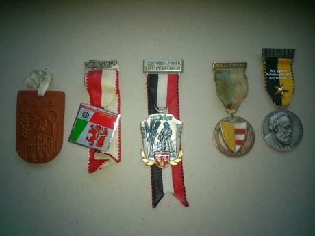 Hola. Vendo colección de medallas suizas relacionadas con el tiro y varias temáticas.
Se venden por lotes 21
