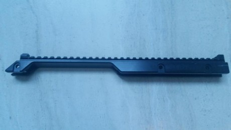 Vendo muy a mí pesar mio un par de accesorios que tenía montado en un G36, usados y en buen estado.

Culata 20